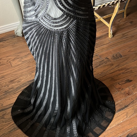 Alberto Makali Black Mesh, Ribbon and Crystal Studded Gown - Picture 5 of 13